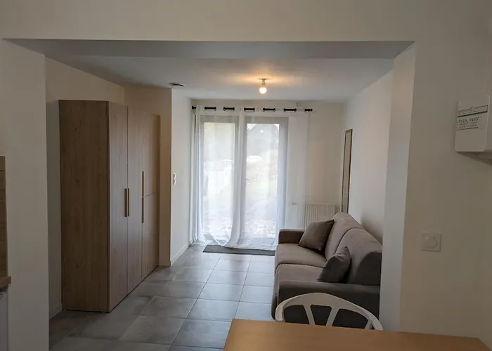 Studio Independant En Rez-De-Jardin